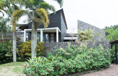 Oro Oro Ombo House | villa Lovender Klub bunga
