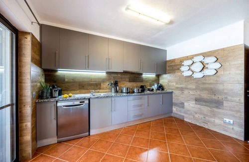 Lagoa e Carvoeiro Villa | Villa Lua - Three Bedroom Villa, Sleeps 6
