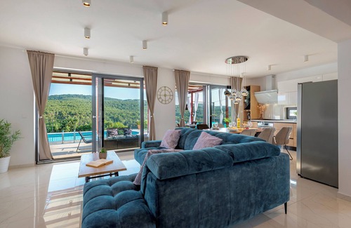 Sibenik Villa | Villa LucaToni