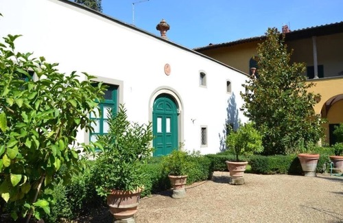 Lastra a Signa Villa | Villa Luciano - 12th Century Vacation Rental