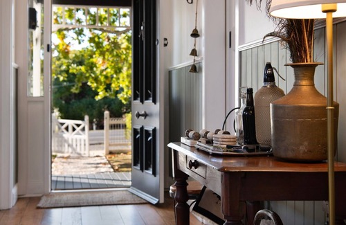 Hepburn Springs House | Villa Lumiere - Charming, cosy and utterly unique — your perfect Hepburn Springs escape