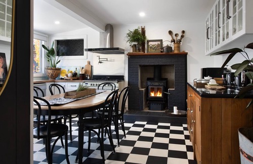 Hepburn Springs House | Villa Lumiere - Charming, cosy and utterly unique — your perfect Hepburn Springs escape