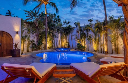 Pedregal Villa | Villa Luna Nueva - Concierge and Maid Service included