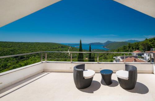 Lustica Villa | Villa Lustica