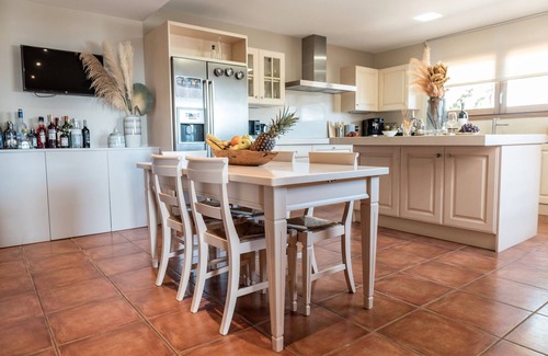 Puig Manya Villa | Villa 'Luxury with Pool and Seaview' with Sea View, Wi-Fi and Air Conditioning