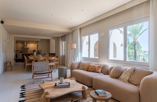 Pinar del Advocat Villa | Villa "Luxury Xenofilia Vll" with Sea View, Pool & Wi-Fi