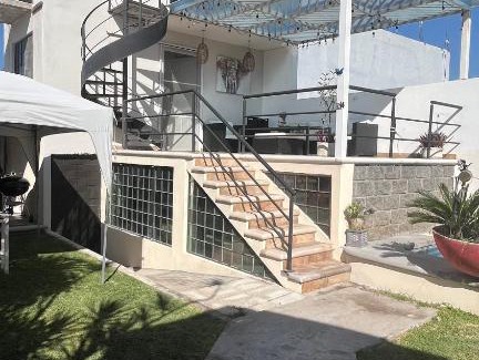 Jiutepec House | Villa Luz