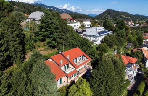 San Fermo della Battaglia Villa | Villa Marta by Quokka 360 - 15 minutes from the centre of Como
