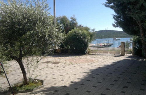 Pirovac House | Villa Magica