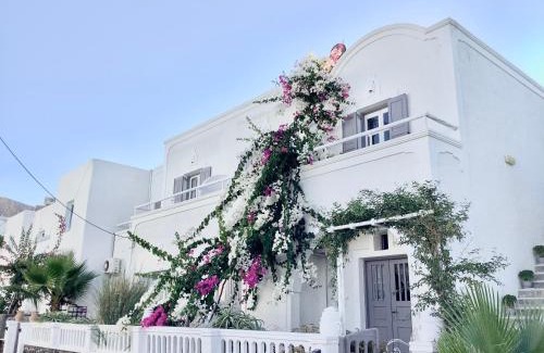 Kamari Apartment | Villa Maina