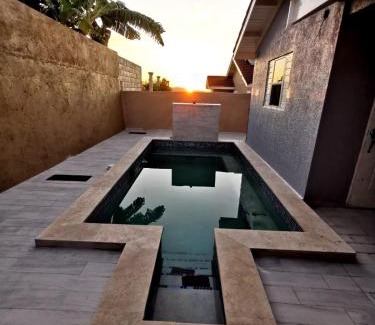Falmouth House | Villa Maison de Soleil
