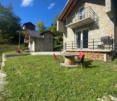 Pejë Villa | Villa Malesia
