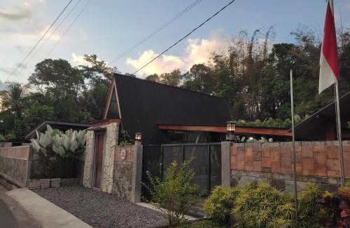 Candi Binangun Villa | Villa Malini