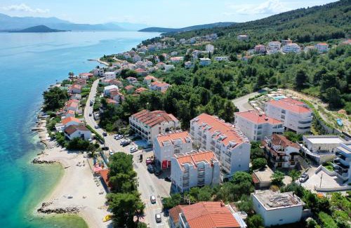 Arbanija Apartment | Villa Malo More