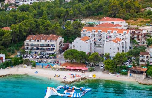 Arbanija Apartment | Villa Malo More