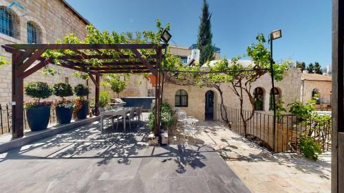 Mahane Israel Villa | VILLA MAMILLA - Boutique suites