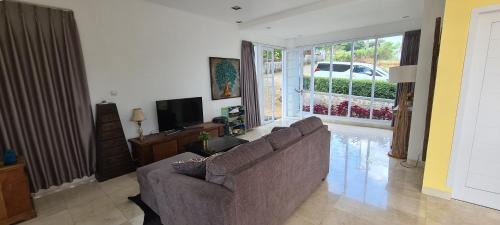 Cileunyi Villa | Villa Marbelice