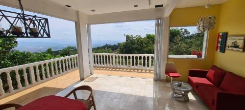 Cileunyi Villa | Villa Marbelice