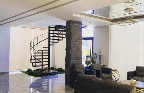Sahab Villa | Villa marbeya
