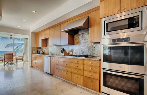 Pedregal Villa | Villa Marcella - Beachfront Villa