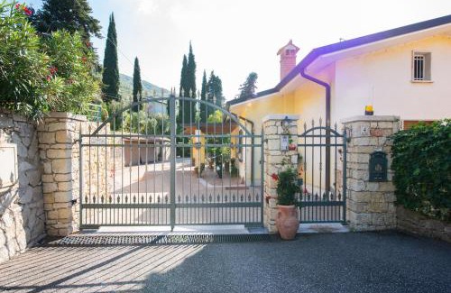 Torri del Benaco House | Villa Margherita