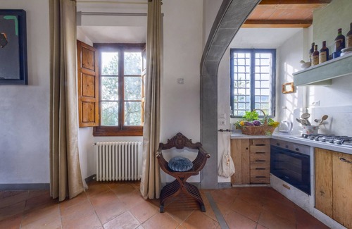 Sesto Fiorentino Villa | Villa Maria - relaxing getaway in the hills around Florence