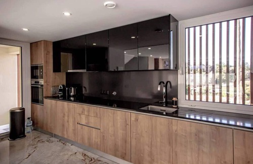 Albufeira Villa | Villa MariVital - 4 BR Luxury Stay with Heated Pool near Old Town