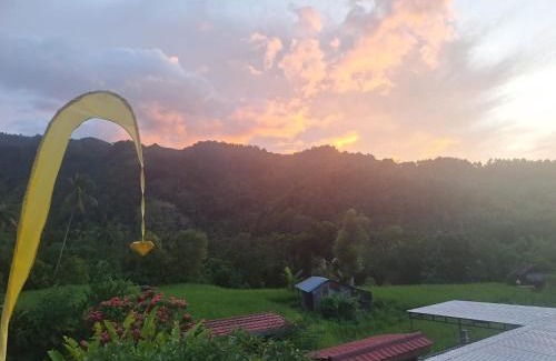 Kubutambahan Bed & Breakfast | Villa Markisa Pakisan