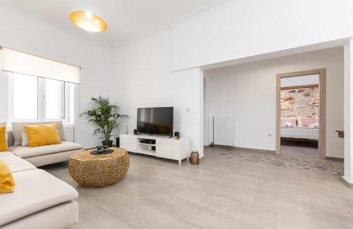 Old Town Naxos House | Villa Maro - Luxury Apartment