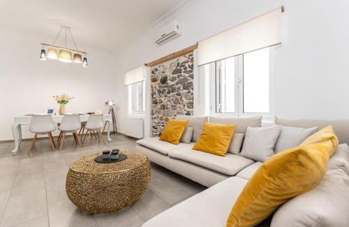 Old Town Naxos House | Villa Maro - Luxury Apartment