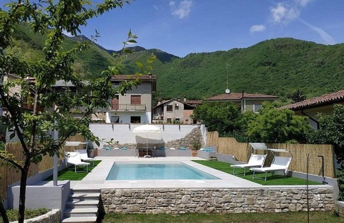 Miane House | Villa Marsica F: A modern and graceful studio apartment immersed in a splendid landscape, in the heart of a wonderful little town, with Free WI-FI.