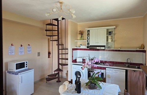 Saturnana Villa | Villa Martinelli, a great value apt. with private salt water Pool, Wi-Fi, and AC