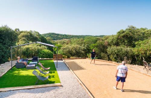 Saint-Martin-de-Londres Villa | Villa Mas de Bouis - Views, Heated Pool, XL 6 Bedroom, AC, Nature, Beauty & Boules!
