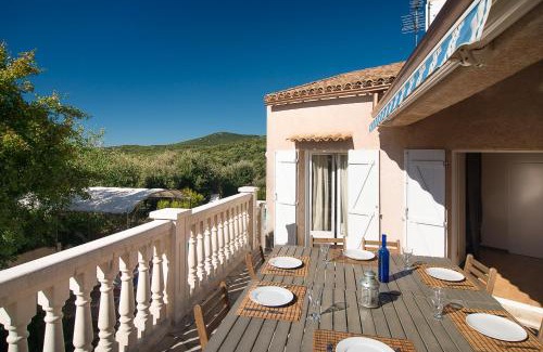 Saint-Martin-de-Londres Villa | Villa Mas de Bouis - Views, Heated Pool, XL 6 Bedroom, AC, Nature, Beauty & Boules!