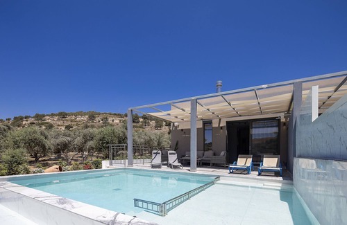 Roumeli Villa | Villa Me - With Private Pool