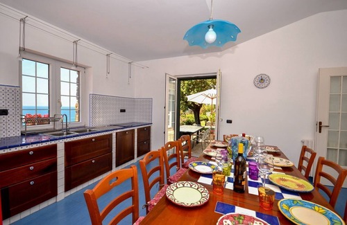 Villammare Villa | Villa Mediterraneo - Five Bedroom Villa, Sleeps 12