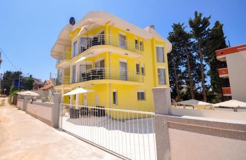 Dobra Voda Apartment | Villa Medusa Apartments