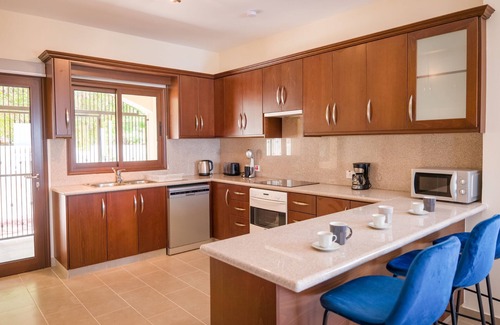 Meladeia Villa | Villa Melisos: Holiday Villa To Rent, Pool, Views, WiFi, A/C, sleeps 8