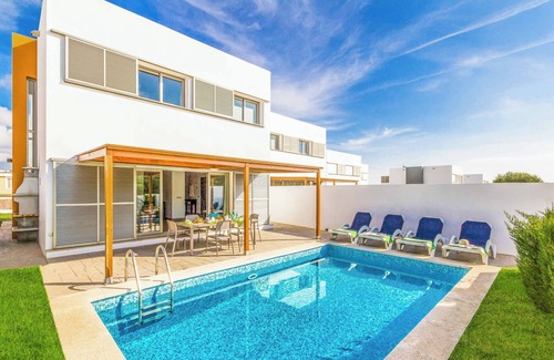 Cala'n Bosch Villa | Villa Melody - Four Bedroom Villa, Sleeps 8