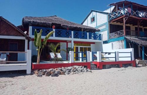 Ambondrona House | villa Mena