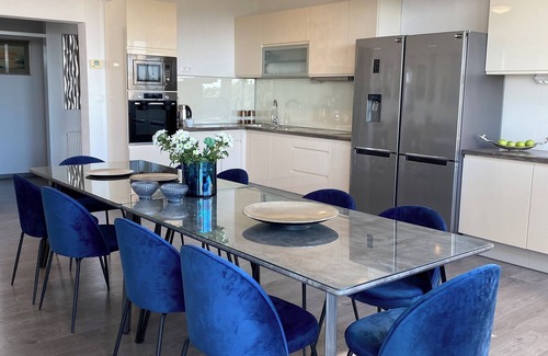 Zelenka Villa | Villa Meri for 14 people Makarska