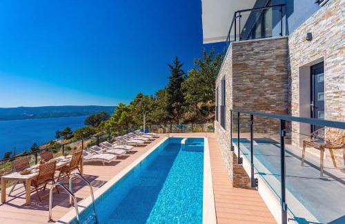 Lokva Rogoznica Villa | Villa Mia with private pool, Whirlpool, gym, sauna, seaviews