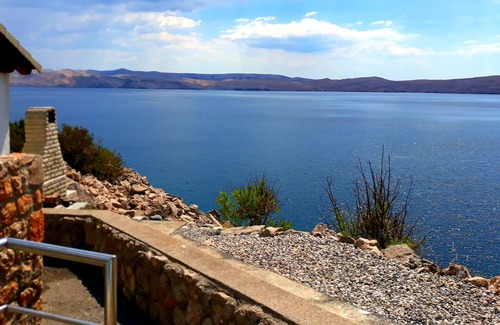 Cesarica Apartment | Villa Mihaela - Beachfront apartment "Ika" with sea view and pool