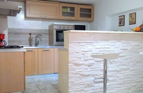 Cesarica Apartment | Villa Mihaela - Beachfront apartment "Ana" with sea view and pool