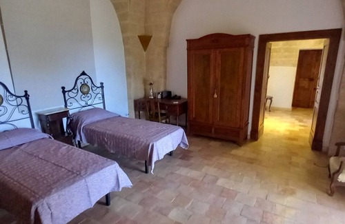 Taranto Villa | Villa 'Miramar' with Sea View, Wi-Fi and Air Conditioning