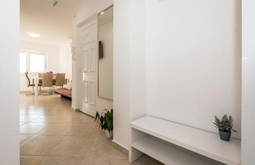 Tijesno Apartment | Villa Mirta