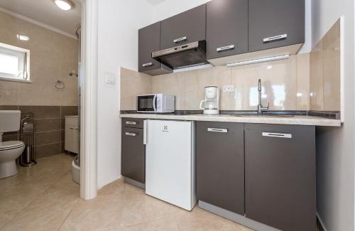 Tijesno Apartment | Villa Mirta