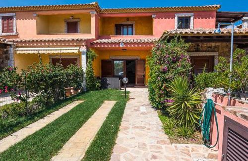 San Teodoro House | Villa Molly
