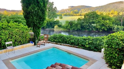 Beynac-et-Cazenac House | Villa Mont Joie