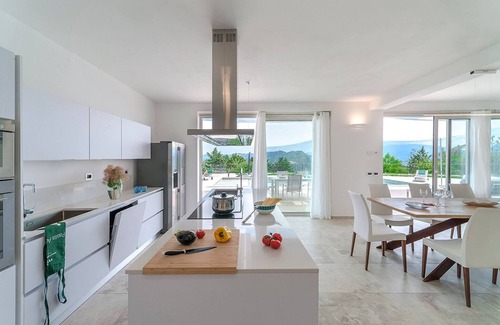 Acqualagna Villa | Villa Montefalcone 8 by Marche Holiday Villas